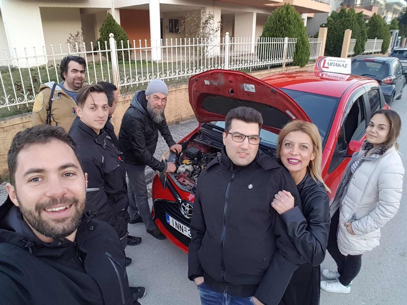 Η ομάδα της σχολής
